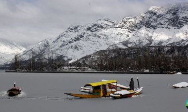 Light Rain is expected in KPK, Kashmir, and Gilgit Baltistan