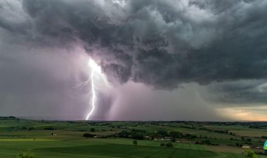 PMD predicts Rain with Snowfall over the hills in the Upper & Central parts