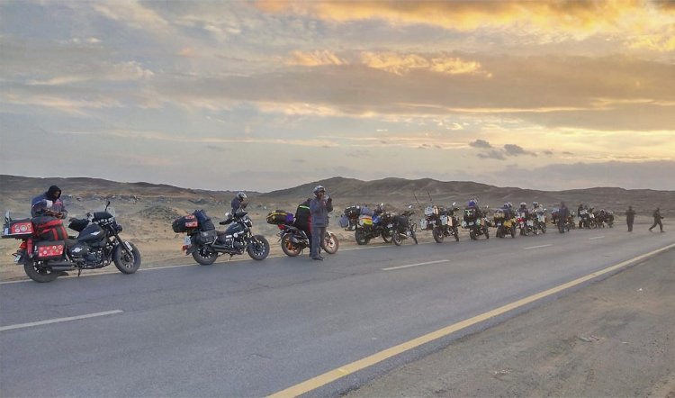 Picture of Pakistani bikers near the Pakistan-Iran border on January 10, 2023